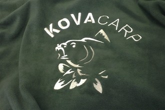 KOVAcarp | Výšivka na trika a fleece bundy